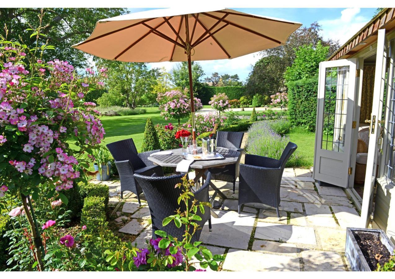 מלון ברודוויי Abbots Grange Manor House (Adults Only) מראה חיצוני תמונה